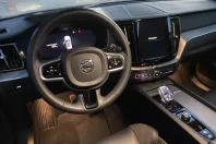 Volvo XC60 din 2023 cu 40.620 km - oferta VOL174542 - foto 4