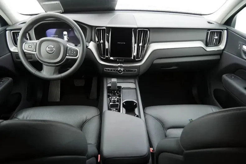 Volvo XC60 din 2023 cu 11.397 km - oferta VOL174545 - foto 7