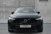 Volvo XC60 din 2023 cu 44.095 km - oferta VOL174546 - foto 2