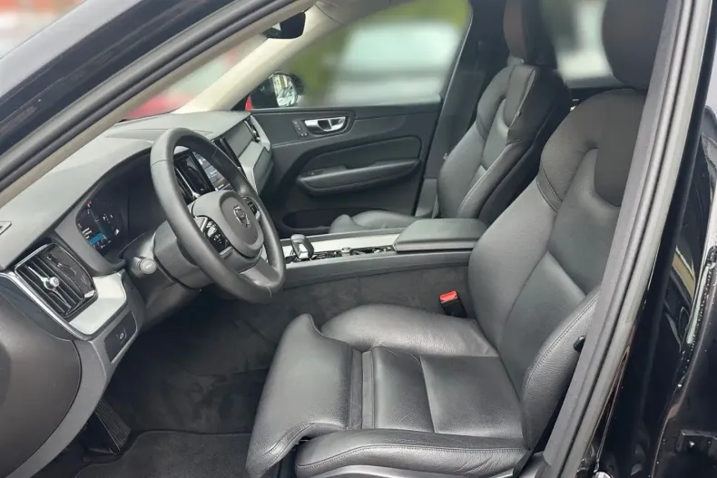 Volvo XC60 din 2022 cu 32.300 km - oferta VOL174547 - foto 5