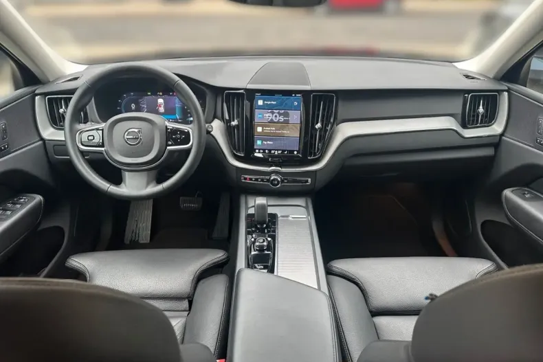 Volvo XC60 din 2022 cu 32.300 km - oferta VOL174547 - foto 7