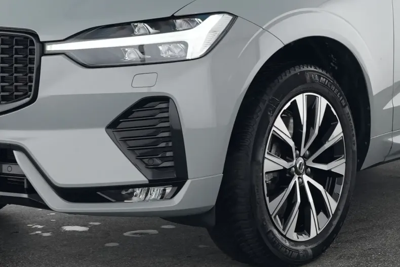 Volvo XC60 din 2023 cu 37.570 km - oferta VOL174549 - foto 9