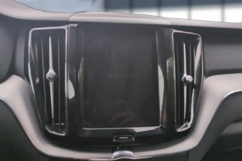 Volvo XC60 din 2023 cu 28.886 km - oferta VOL174553 - foto 13