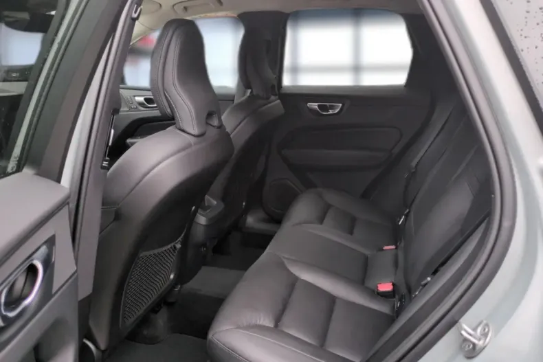 Volvo XC60 din 2023 cu 28.886 km - oferta VOL174553 - foto 15