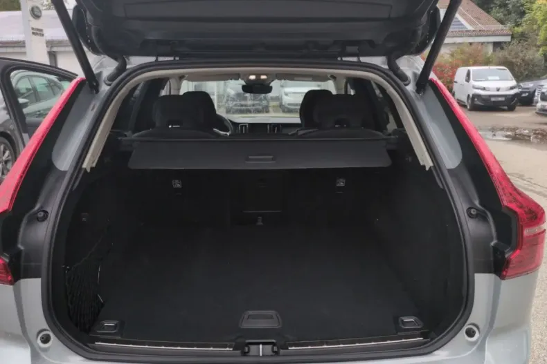 Volvo XC60 din 2023 cu 28.886 km - oferta VOL174553 - foto 21