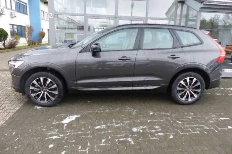 Volvo XC60 din 2023 cu 38.000 km - oferta VOL174556 - foto 2