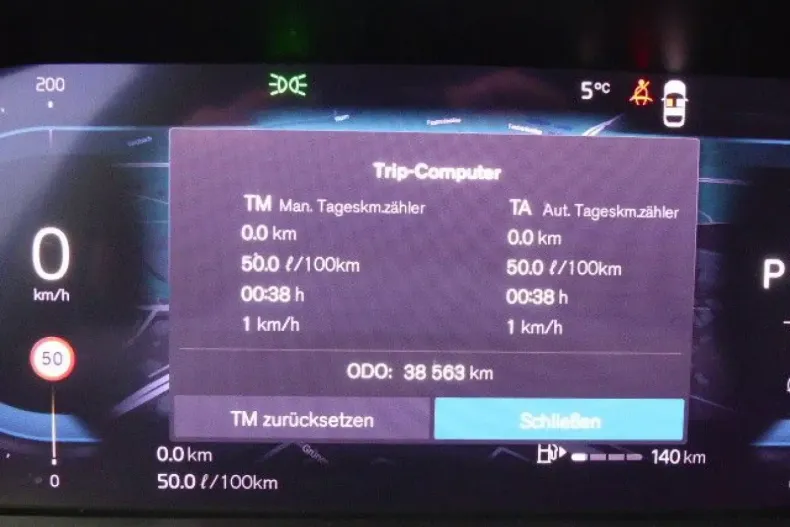 Volvo XC60 din 2023 cu 38.000 km - oferta VOL174556 - foto 7