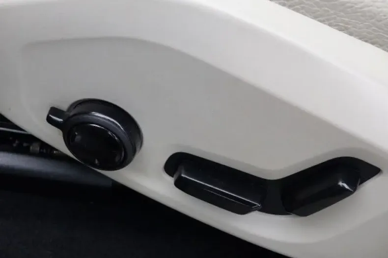 Volvo XC60 din 2023 cu 38.000 km - oferta VOL174556 - foto 15