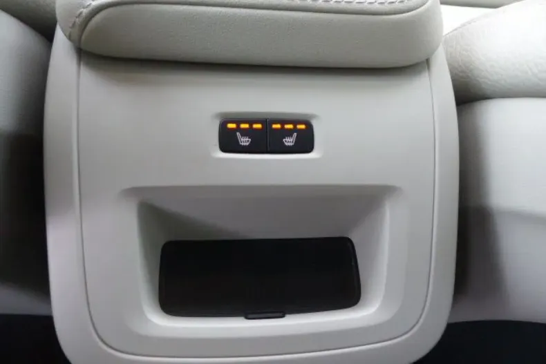 Volvo XC60 din 2023 cu 38.000 km - oferta VOL174556 - foto 18