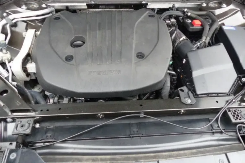 Volvo XC60 din 2023 cu 38.000 km - oferta VOL174556 - foto 22