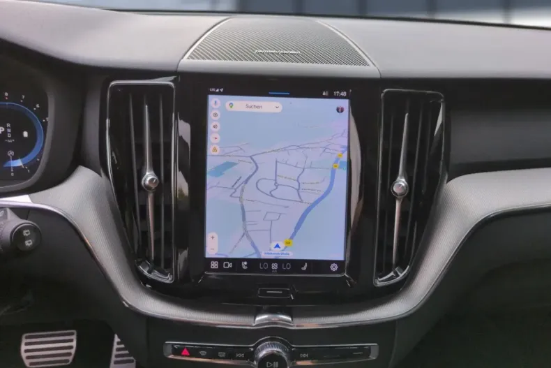 Volvo XC60 din 2022 cu 48.900 km - oferta VOL174557 - foto 13