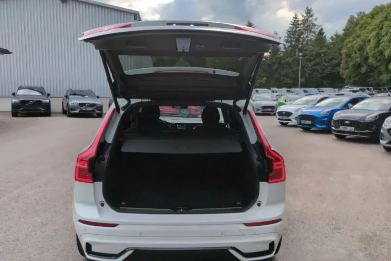 Volvo XC60 din 2022 cu 48.900 km - oferta VOL174557 - foto 21