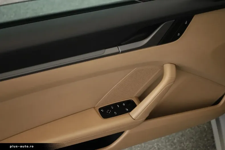 Porsche 992 din 2023 cu 49.200 km - oferta POR174558 - foto 16