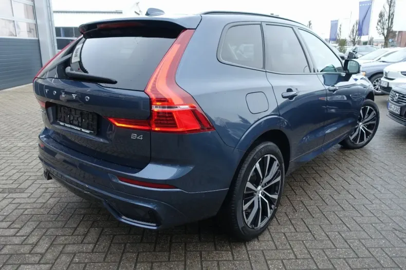 Volvo XC60 din 2022 cu 25.340 km - oferta VOL174559 - foto 2