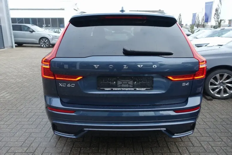 Volvo XC60 din 2022 cu 25.340 km - oferta VOL174559 - foto 6
