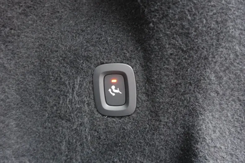 Volvo XC60 din 2022 cu 25.340 km - oferta VOL174559 - foto 21