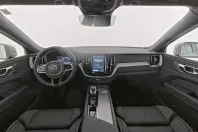 Volvo XC60 din 2023 cu 58.140 km - oferta VOL174561 - foto 3