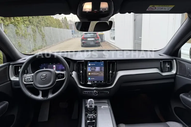 Volvo XC60 din 2023 cu 53.700 km - oferta VOL174563 - foto 12