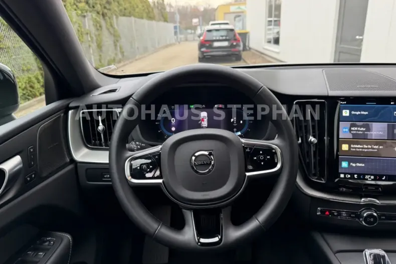 Volvo XC60 din 2023 cu 53.700 km - oferta VOL174563 - foto 13