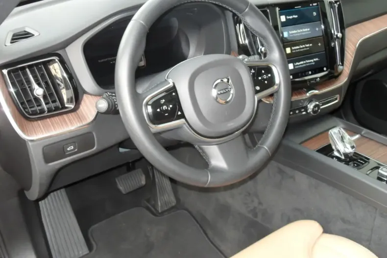 Volvo XC60 din 2022 cu 47.578 km - oferta VOL174564 - foto 22