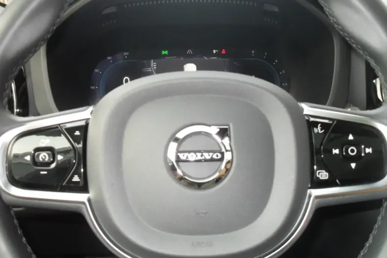 Volvo XC60 din 2022 cu 47.578 km - oferta VOL174564 - foto 24