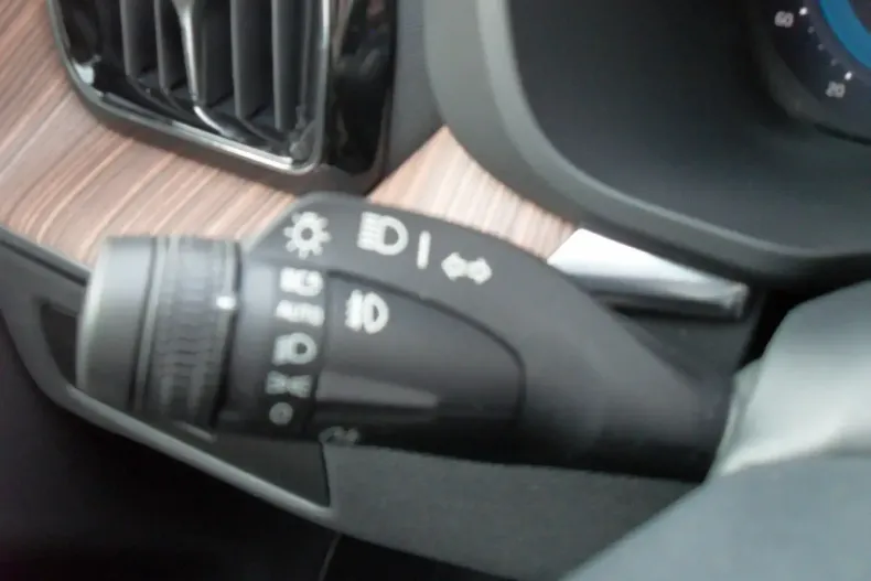 Volvo XC60 din 2022 cu 47.578 km - oferta VOL174564 - foto 27