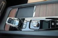 Volvo XC60 din 2022 cu 47.578 km - oferta VOL174564 - foto 33