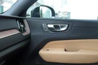 Volvo XC60 din 2022 cu 47.578 km - oferta VOL174564 - foto 34