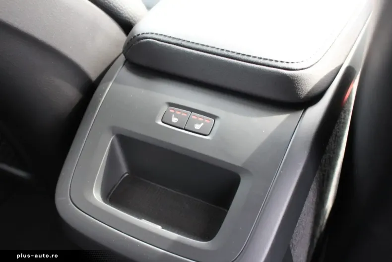 Volvo XC60 din 2023 cu 51.405 km - oferta VOL174565 - foto 10