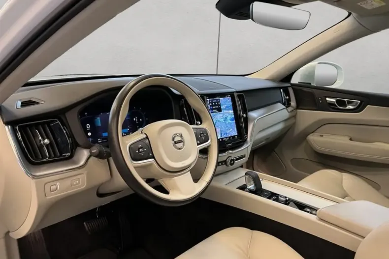 Volvo XC60 din 2022 cu 33.525 km - oferta VOL174568 - foto 11