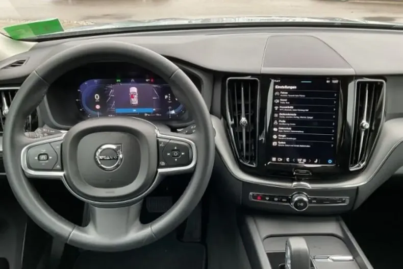 Volvo XC60 din 2023 cu 23.500 km - oferta VOL174572 - foto 11