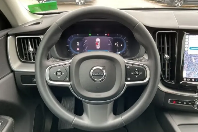 Volvo XC60 din 2023 cu 23.500 km - oferta VOL174572 - foto 13