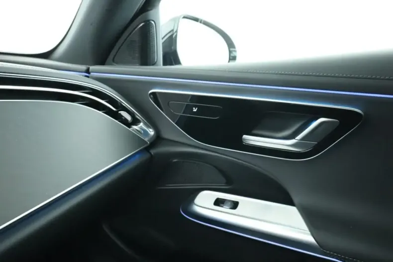 Mercedes-Benz E 220 din 2025 cu 12.393 km - oferta MER174574 - foto 16