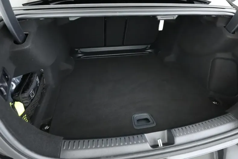 Mercedes-Benz E 220 din 2025 cu 12.393 km - oferta MER174574 - foto 23