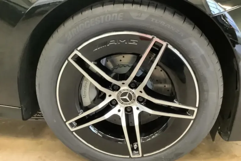 Mercedes-Benz E 200 din 2025 cu 19.900 km - oferta MER174581 - foto 6