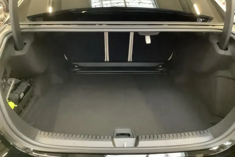 Mercedes-Benz E 200 din 2025 cu 19.900 km - oferta MER174581 - foto 16