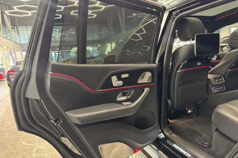 Mercedes-Benz GLS 600 din 2024 cu 23.100 km - oferta MER174584 - foto 10