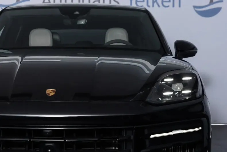 Porsche Cayenne din 2024 cu 29.318 km - oferta POR174585 - foto 9