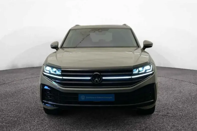 Volkswagen Touareg din 2025 cu 26.800 km - oferta VOL174595 - foto 2