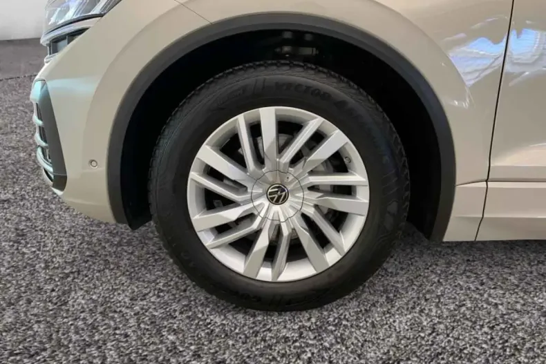 Volkswagen Touareg din 2025 cu 26.800 km - oferta VOL174595 - foto 4