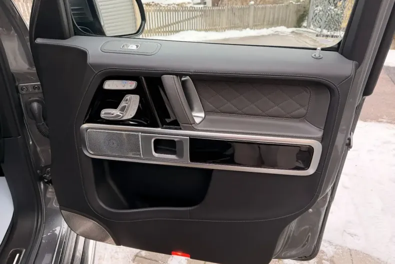 Mercedes-Benz G 63 AMG din 2024 cu 11.999 km - oferta MER174596 - foto 24