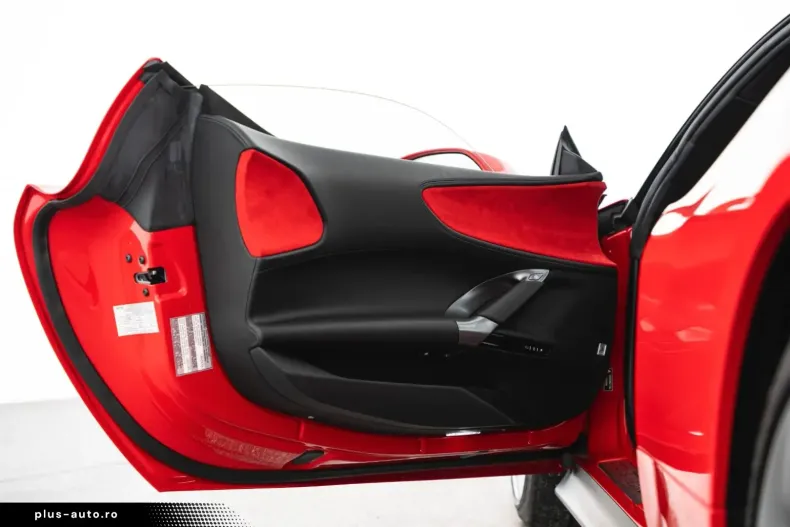 Ferrari SF90 din 2023 cu 2.933 km - oferta FER174599 - foto 40