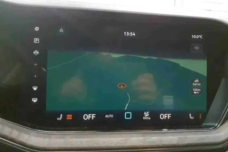 Volkswagen Touareg din 2024 cu 46.170 km - oferta VOL174601 - foto 9