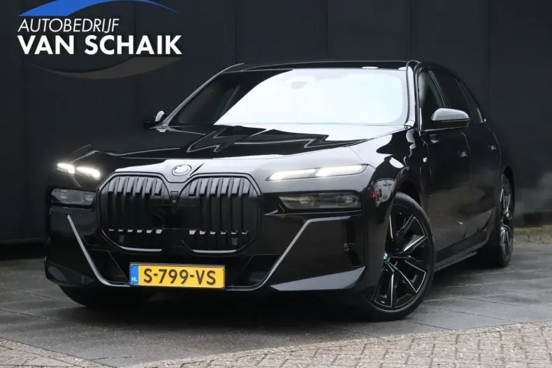 BMW 750 din 2023 cu 118.657 km - oferta BMW174602 - foto 1