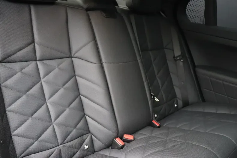 BMW 750 din 2023 cu 118.657 km - oferta BMW174602 - foto 8