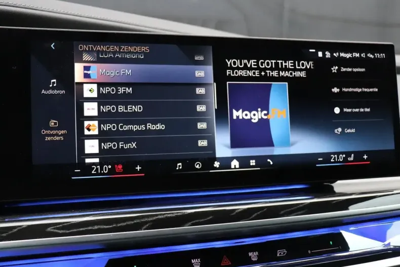 BMW 750 din 2023 cu 118.657 km - oferta BMW174602 - foto 9