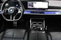 BMW 750 din 2023 cu 118.657 km - oferta BMW174602 - foto 16