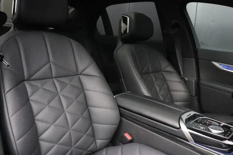 BMW 750 din 2023 cu 118.657 km - oferta BMW174602 - foto 26