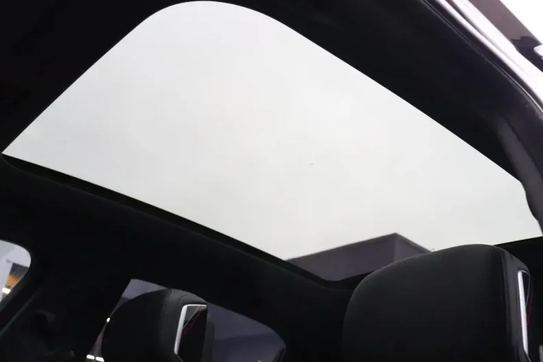 BMW 750 din 2023 cu 118.657 km - oferta BMW174602 - foto 28