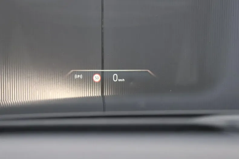 BMW 750 din 2023 cu 118.657 km - oferta BMW174602 - foto 35